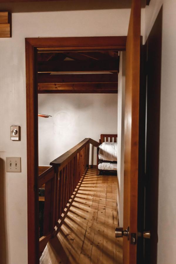 Blueberry Hideaway At 36 North Cabin - Hot Tub Purlear Ngoại thất bức ảnh